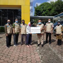 YBM PLN UID Lampung Serahkan Bantuan Pemberdayaan Ekonomi Pasca Pandemi Covid-19
