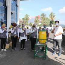 Program Jum’at Barokah, Riana Arinal Beri Bantuan ke Puskesmas,Panti Asuhan dan Masyarakat Kurang Mampu