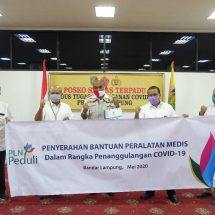 PLN UID Lampung Salurkan Bantuan Penanganan Covid-19 Kepada Tenaga Medis Di Posko Provinsi