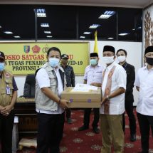 Terima Bantuan Pandemi Covid-19 Dari Partai Gerindra Lampung, Gubernur Arinal Doakan Gunadi Ibrahim Pulih