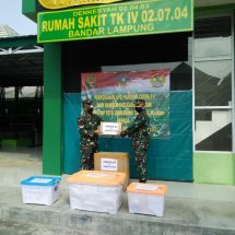 Danrem 043Gatam Serahkan APD Kepada Rumah Sakit DKT Bandar Lampung