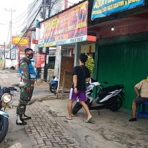 Patroli Gabungan, Danramil 410-04/TKT Mayor Inf.Sutoto Turut Kunjungi Pasar Tradisional Dan Mall Kartini