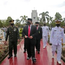 Gubernur Arinal Dan Forkopimda Hadiri Upacara Ziarah Nasional HUT Ke-75 TNI Di Taman Makam Pahlawan