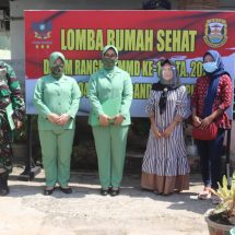 Dilokasi TMMD Ke 109 Kodim 0410 KBL, Mayor Chk (K) Astuti Jadi Juri Perlombaan Rumah Sehat