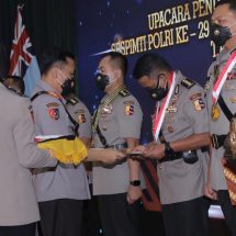 Kapolri Lantik Lulusan Sespimti Reg-29 Kombes Pol Hengki Haryadi Asal Lampung Terpilih Terbaik Umum