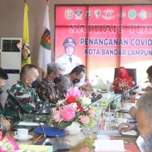 Dandim 0410/KBL Kolonel Inf Romas Herlandes Hadiri Rapat Penangangan Covid-19 Kota Bandarlampung
