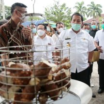 Perjuangkan Harga Ubi Kayu, Gubernur Arinal Pimpin Rakor Dengan Kalangan Pengusaha, Disepakati Harga Pembelian Rp900/Kg