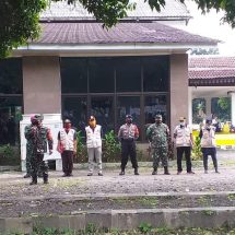 Saat Apel, Pasi Ops Kodim 0410/KBL Mayor Inf Dja’far Berikan Pengarahan Personil Satgas Penanganan Covid-19