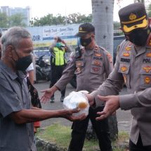 Ramadhan Barokah Berbagi Kepada Sesama, Polres Metro Jakarta Pusat Bagikan 200 Paket Sembako Selama Ramadhan