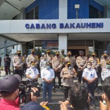 Kepala Cabang Jasa Raharja Lampung Margareth VS Panjaitan Sambut Kunjungan Kerja Waka Polri Di Pelabuhan Bakauheni