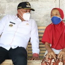 Bupati Nanang Ermanto Gulirkan Bantuan Program RTLH, Bedah Rumah Warga Di Kecamatan Natar