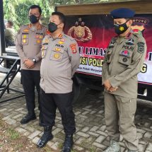 Polda Lampung-PSMTI Bagikan 600 Nasi Kotak Kepada Warga Terdampak PPKM