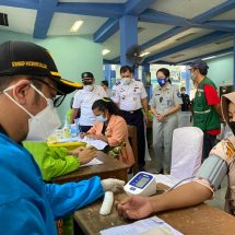 Sambut HUT RI Ke 76, PT Jasa Raharja Lampung Gelar Bansos Merah Putih Bagi Peserta Vaksinasi Massal Di Pelabuhan Bakauheni
