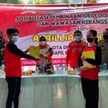 Anggota DPRD Apriliati Gelar Sosper Di Waylunik Panjang