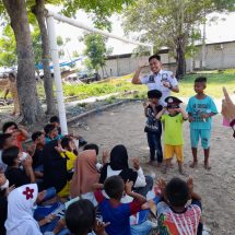 Bripda Berliansyah Berikan Motivasi dan Literasi Pada Sekolah Partikelir Kepada 30 Anak Anak Di Desa Way Tataan