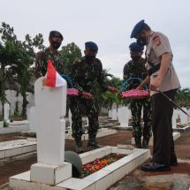 Brimob Polda Lampung Ziarah Ke Makam Pahlawan Sambut HUT ke -76 Korps Brimob Polri