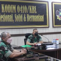 Dandim 0410/KBL Kolonel Inf Romas Herlandes Ikuti Pengarahan Pangdam II/Sriwijaya Mayjen TNI Agus Suhardi