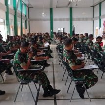 Percepat Vaksinasi Di Provinsi Lampung, 16 Prajurit Babinsa Jajaran Kodim 0410/KBL Ikuti Pelatihan Vaksinasi