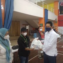 Jalin Sinergitas, PT Bukit Asam Tbk Pelabuhan Tarahan Salurkan Puluhan Paket Sembako Bagi Jurnalis