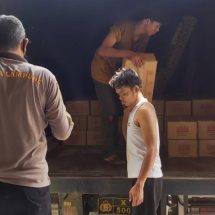 Atasi kelangkaan Minyak Goreng, Polda Lampung Distribusikan 5.500 Liter Minyak Goreng pada Polres Jajaran