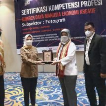 Wakil Gubernur Lampung Chusnunia Chalim Buka Acara Sertifikasi Kompetensi Profesi Fotografi