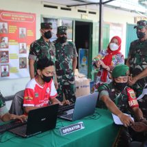 Aster Panglima TNI Meninjau Penyaluran BT-PKLWN Di Kodim 0410/KBL