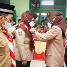 Hj.Winarni Membuka Kursus Pembinaan Pramuka Mahir Tingkat Dasar Di SMA Swadhipa Natar