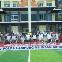 Polda Lampung Libas Insan Pers 3-1 Dalam Pertandingan Persahabatan Mini Soccer