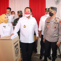 Secara E-Voting, Gubernur Arinal Junaidi Tinjau Secara Langsung Pelaksanan Pilkakam di Kabupaten Lampung Tengah