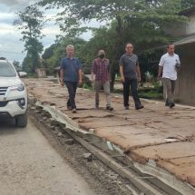 Ketua DPRD Lampung Mingrum Gumay Tinjau Perbaikan Jalan Dan Drainase Di Kalirejo Lamteng