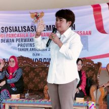 Anggota DPRD Lampung Budi Condrowati Gelar Sosperda Di Kampung Moris Jaya Tulang Bawang