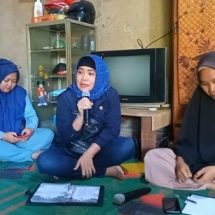 Anggota Komisi IV DPRD Lampung Mardiana Pantau Program Bantuan BSPS Di Sinarmulya Lampura