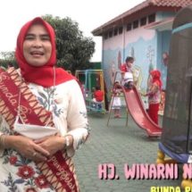 Hj.Winarni Nanang Ermanto Raih Juara 3 Nasional Bunda PAUD Kretaif Institute Awards 2022