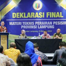 Sekdaprov Fahrizal Memimpin Deklarasi Final Materi Teknis Perairan Pesisir Provinsi Lampung