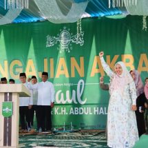 Haul K.H. Maksum dan K.H. Abdul Chalim Maftuhin, di Lapangan Karang Anom Lamtim Berlangsung Khidmat