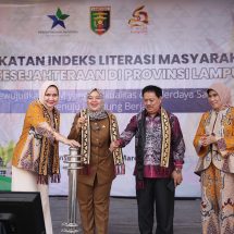 Tingkatkan Indeks Literasi Masyarakat, Wagub Chusnunia Chalim Buka Festival Literasi, Perpusnas Luncurkan Kartu Sakti