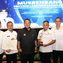Pemkab Lampung Selatan Raih Penghargaan PPD Kabupaten Terbaik Kategori Pembangunan Ekonomi Eksklusif 2023