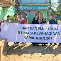 Kolaborasi PLN Peduli dan YBM Tingkatkan Fasilitas Pendidikan Lewat Berbagi Keberkahan di Bulan Ramadhan