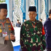 Danrem 043/Gatam Bersama Pangdam II/Swj Dampingi Presiden RI Ir. Joko Widodo Tinjau Jalan di Kota Baru dan Lampung Tengah