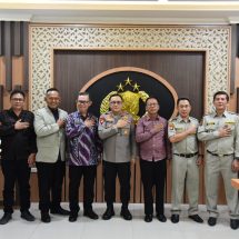 Ketua DPRD Mingrum Gumay Dampingi KBPP Polri Audiensi Bersama Kapolda Lampung