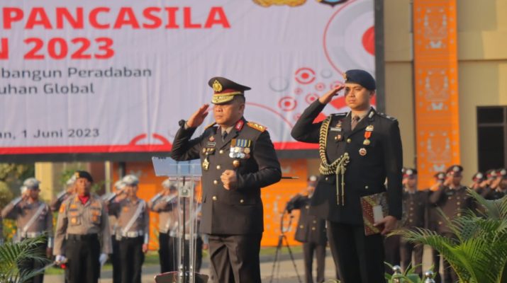 Kapolda Lampung Irjen Pol Helmy Santika Pimpin Upacara Peringatan Hari ...