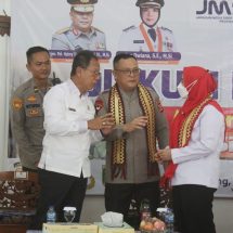 Digagas JSMI, Ketua DPRD Mingrum Gumay Hadiri Diskusi Publik Terkait Tawuran dan Aksi Geng Motor