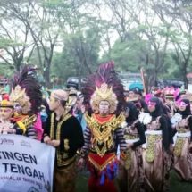 Sukses Digelar, Ribuan Masyarakat Antusias Saksikan Kontingen Parade Budaya Jumbara PMR Ke IX di Kalianda