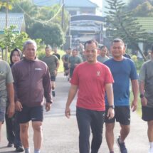 Jaga Kebugaran Tubuh, Kodim 0410/KBL Menggelar Pelaksanaan Olahraga Bersama