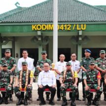 Kasrem 043/Gatam Dampingi Tim Wasev Mabes TNI AD Tinjau Sasaran TMMD Ke-117 Kodim 0412/LU