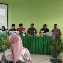 Cegah Aksi Kenakalan Remaja, Babinsa dan Pihak Terkait Berikan Arahan Wali Murid SMPN 17 Bandar Lampung