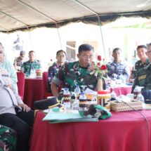 Sekdaprov Fahrizal, Danrem 043/Gatam Brigjen TNI Iwan Ma’ruf Ikuti Launching “Program Dapur Masuk Sekolah” Yang Dilakukan Pangdam II/Sriwijaya Mayjen TNI Yanuar Adil