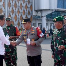 Kunjungan RI 1 Berjalan Aman, Kapolda Lampung Antarkan Kepulangan Presiden Joko Widodo