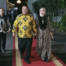Gubernur Arinal Djunaidi Bersama Ketua TP. PKK Provinsi Lampung Riana Sari Hadiri Acara Istana Berbatik