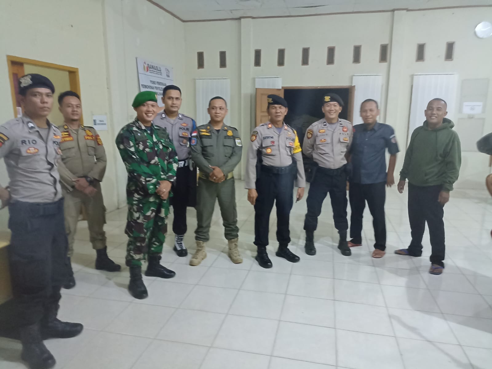 Pastikan Keamanan Jelang Pemilu 2024, TNI-Polri Lampung Timur Sinergi Laksanakan Patroli